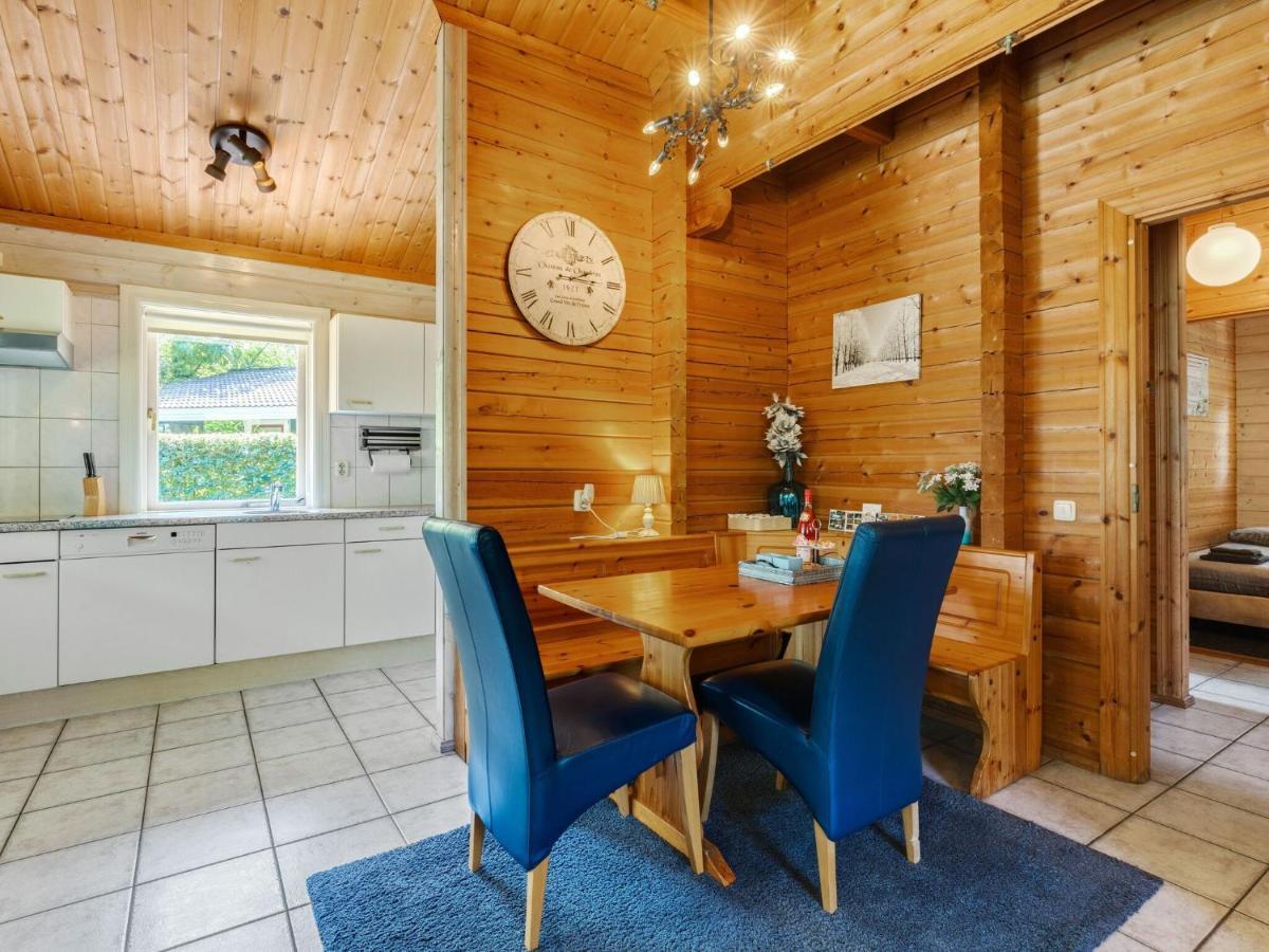 Luxurious Chalet In Guelders By The Forest Hulshorst Exterior photo